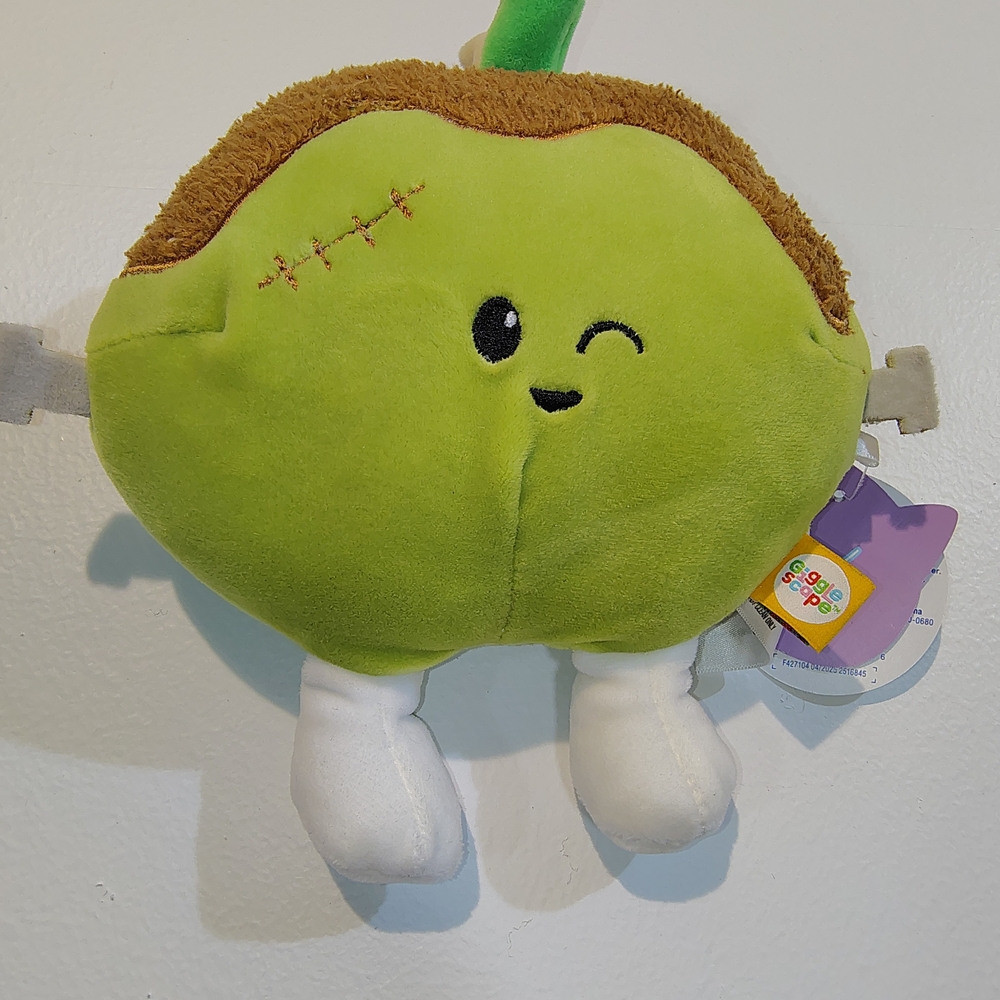 Giggle Scape Halloween Plush Caramel Green Apple New